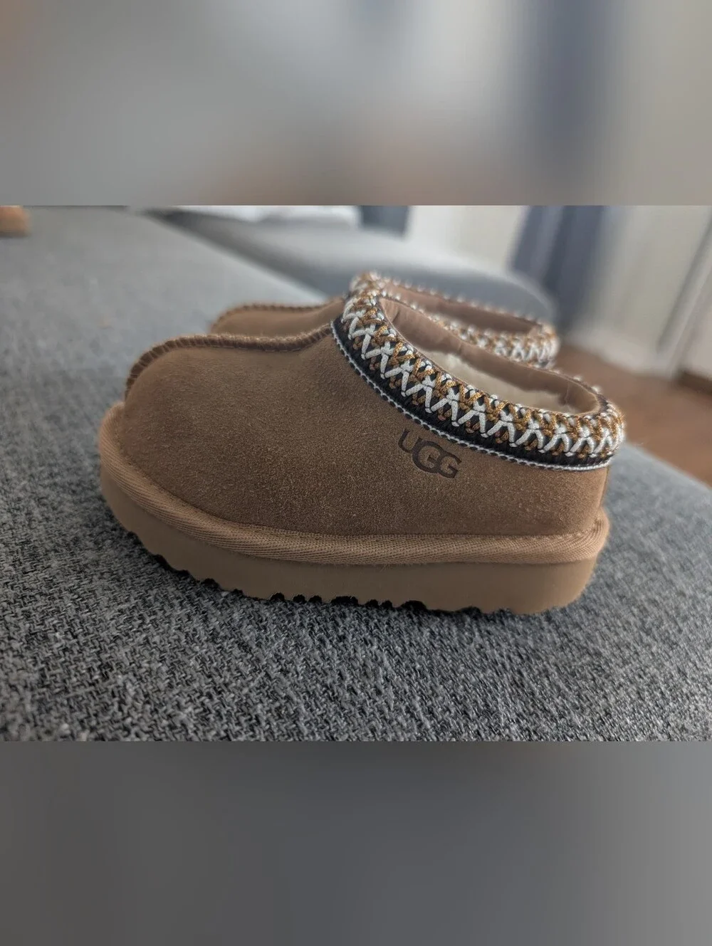 UGG® Tasman II kids' slippers in chestnut